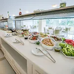 Хотел Perla Royal Приморско