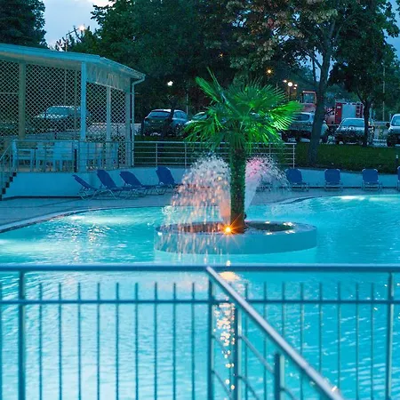 Perla Royal מלון פרימורסקו