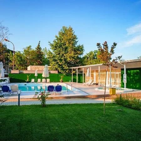 מלון Perla Royal פרימורסקו