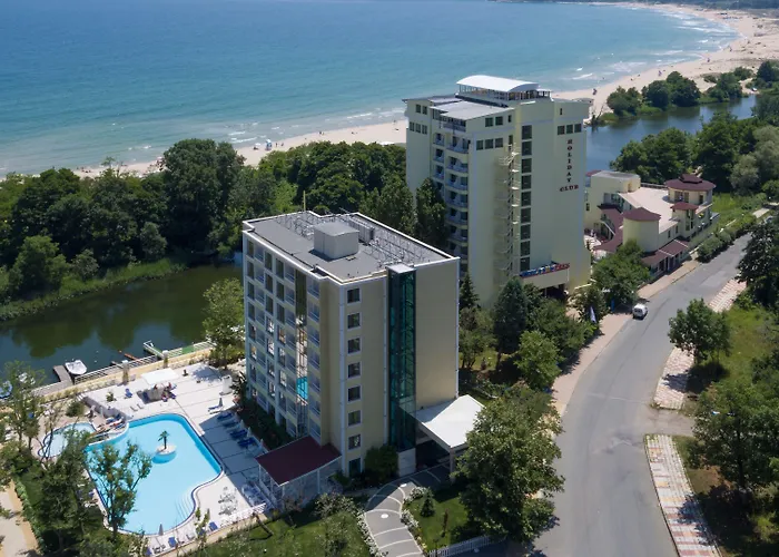 Отель Perla Royal Приморско