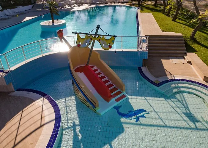 Perla Royal Отель